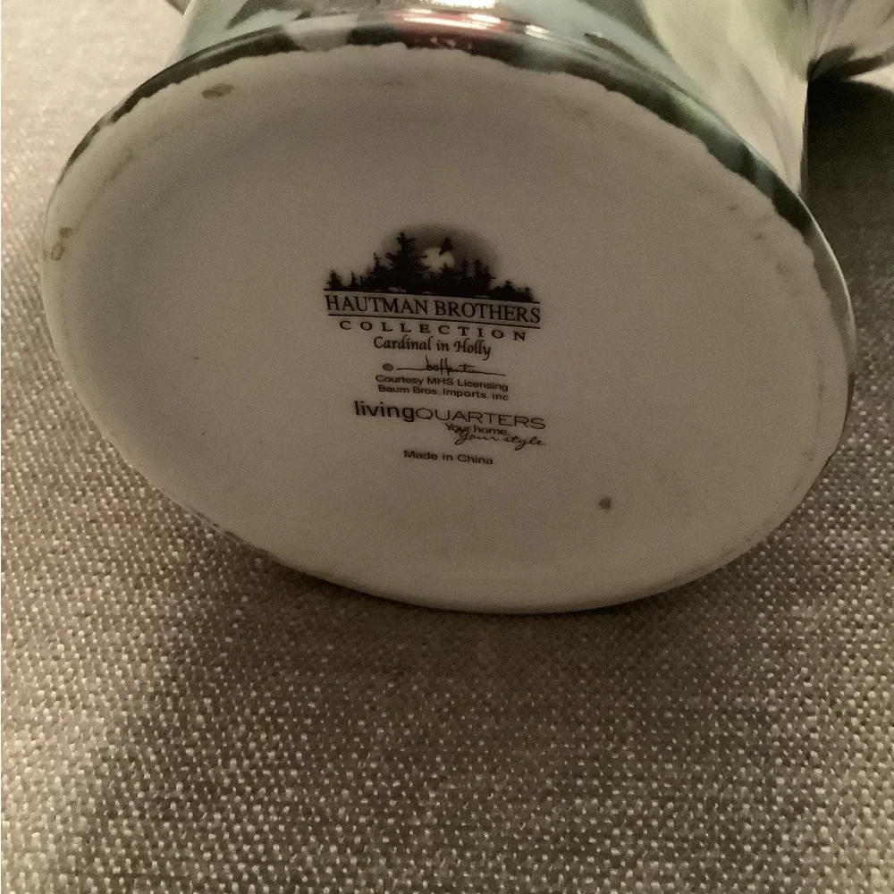Hautman Brothers Collection Vintage Basket Cardinal in Holly